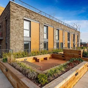 Luxury 1 Bedroom Flat With Balcony - St Anne's Brighton